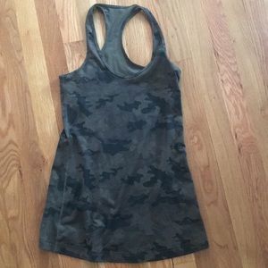 Lululemon tight tank